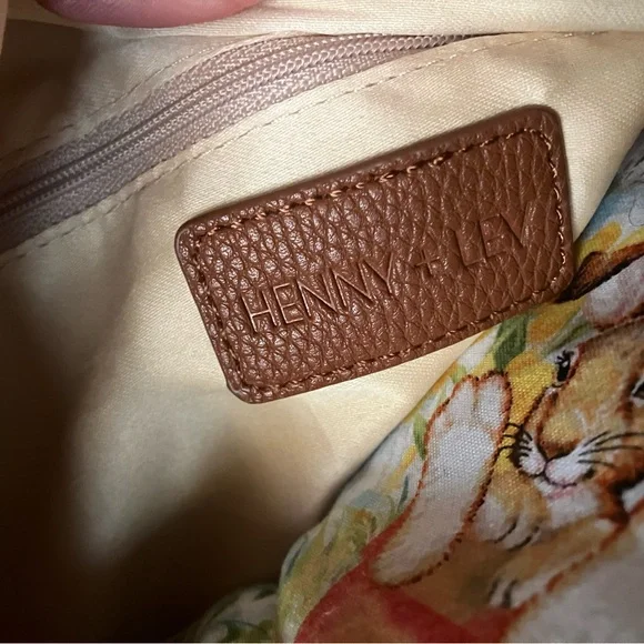 Henny & Lev ‘Zoe’ Canvas Weekender Bag - Picture 7 of 7